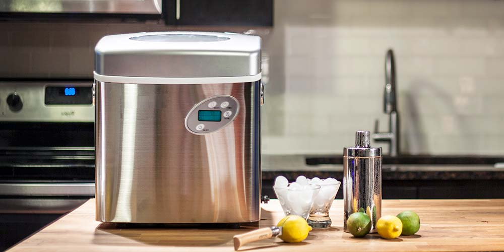 Buying a Portable Ice Maker? This Guide is for You