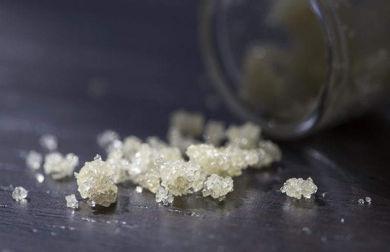 A guide to THCA crystalline and buying it in Colorado
