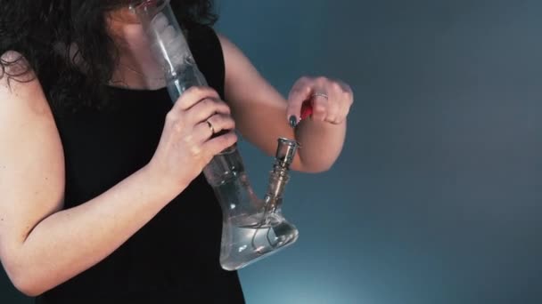 Tips For Smoking With a Bong